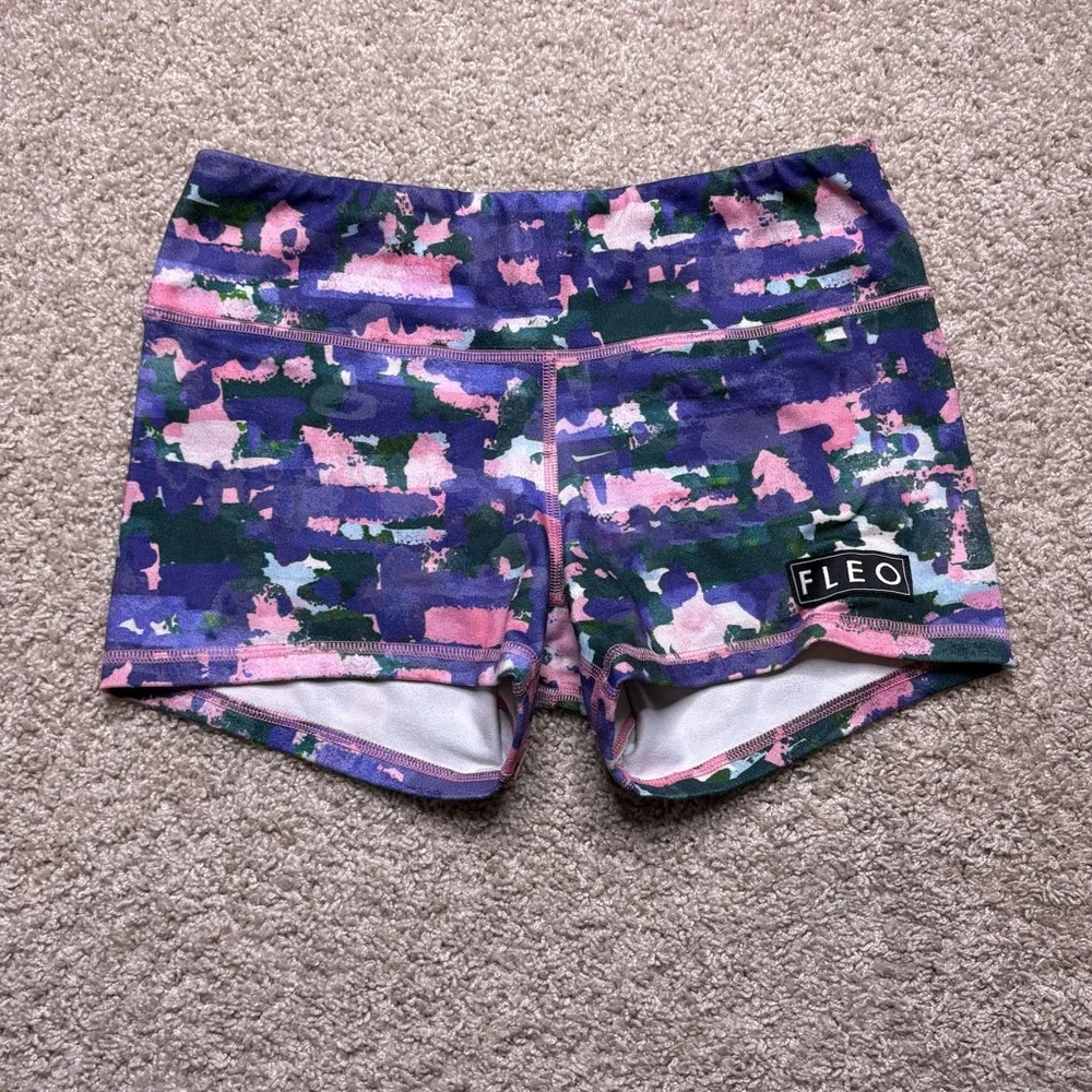 FLEO 4” Inseam Shorts